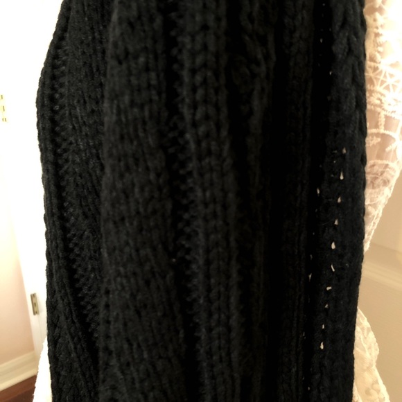 NWT Treasure & Bond Black Cable Knit Scarf - Picture 2 of 5
